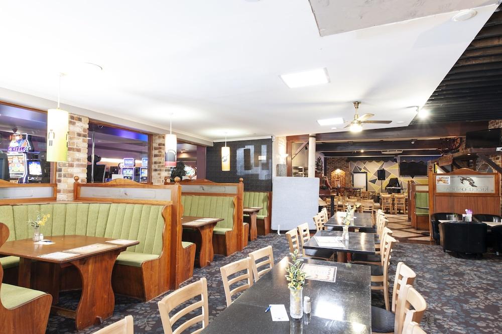 The Shamrock Hotel Toowoomba Exterior photo